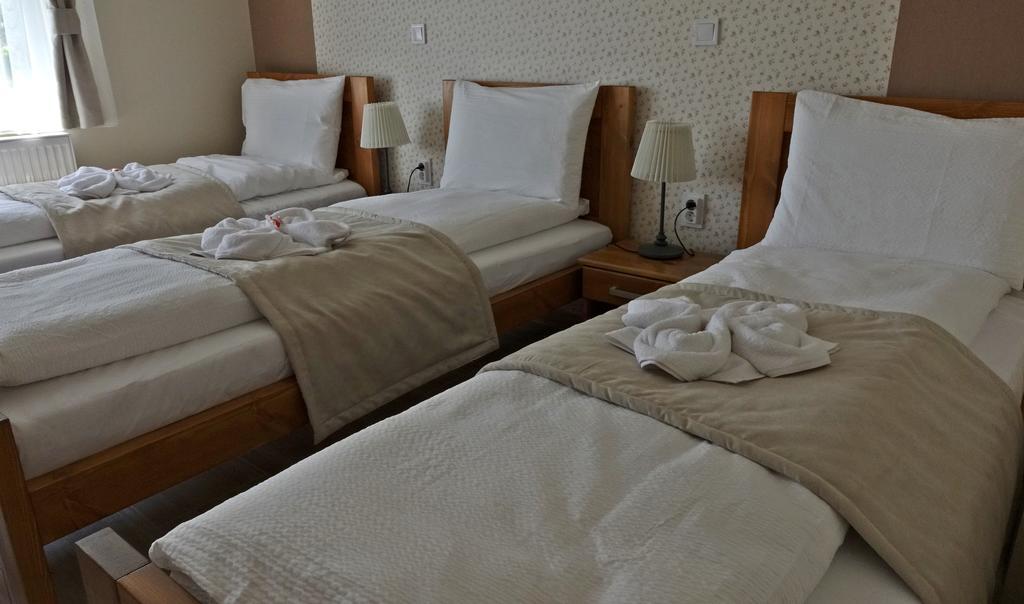 Alice Panzio Gold Bed and Breakfast Kalocsa Εξωτερικό φωτογραφία