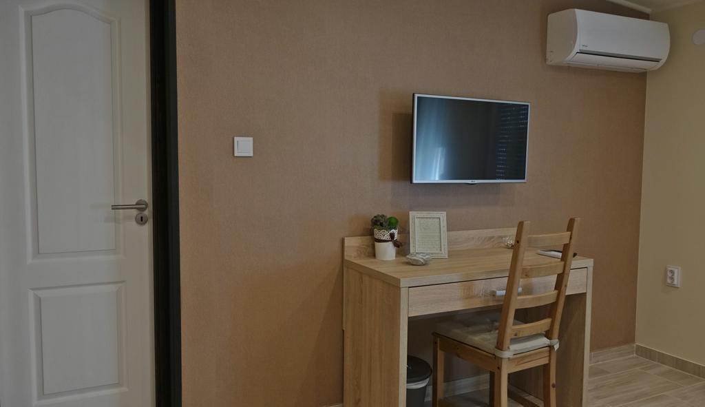 Alice Panzio Gold Bed and Breakfast Kalocsa Εξωτερικό φωτογραφία
